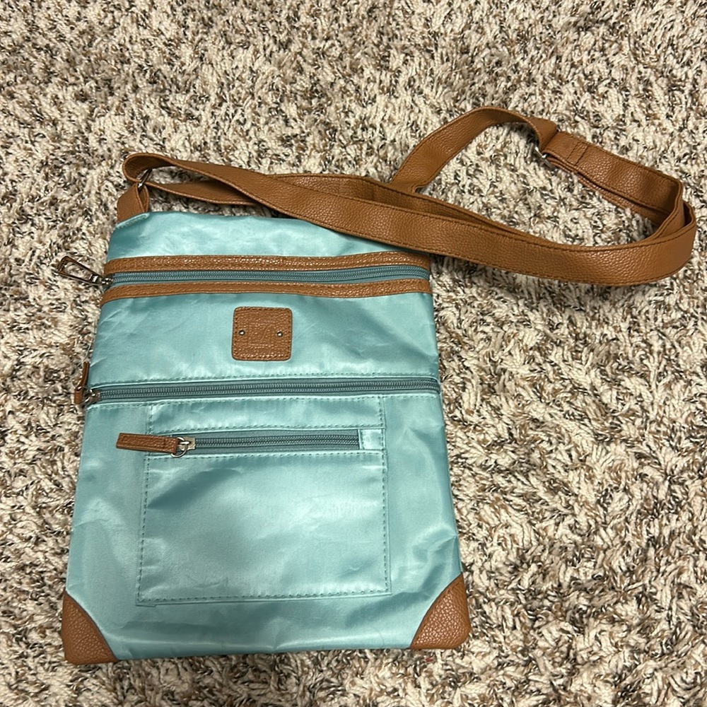 2/$10 Stone Mountain shoulder bag